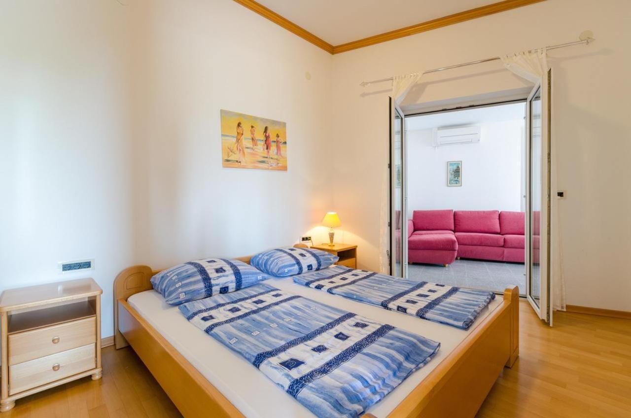 Jurincic Lägenhet Crikvenica Rum bild